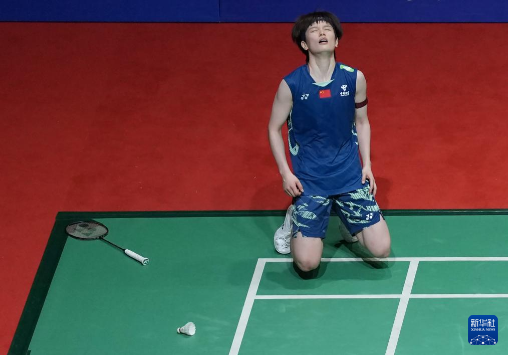 助球员在比 助球员在比