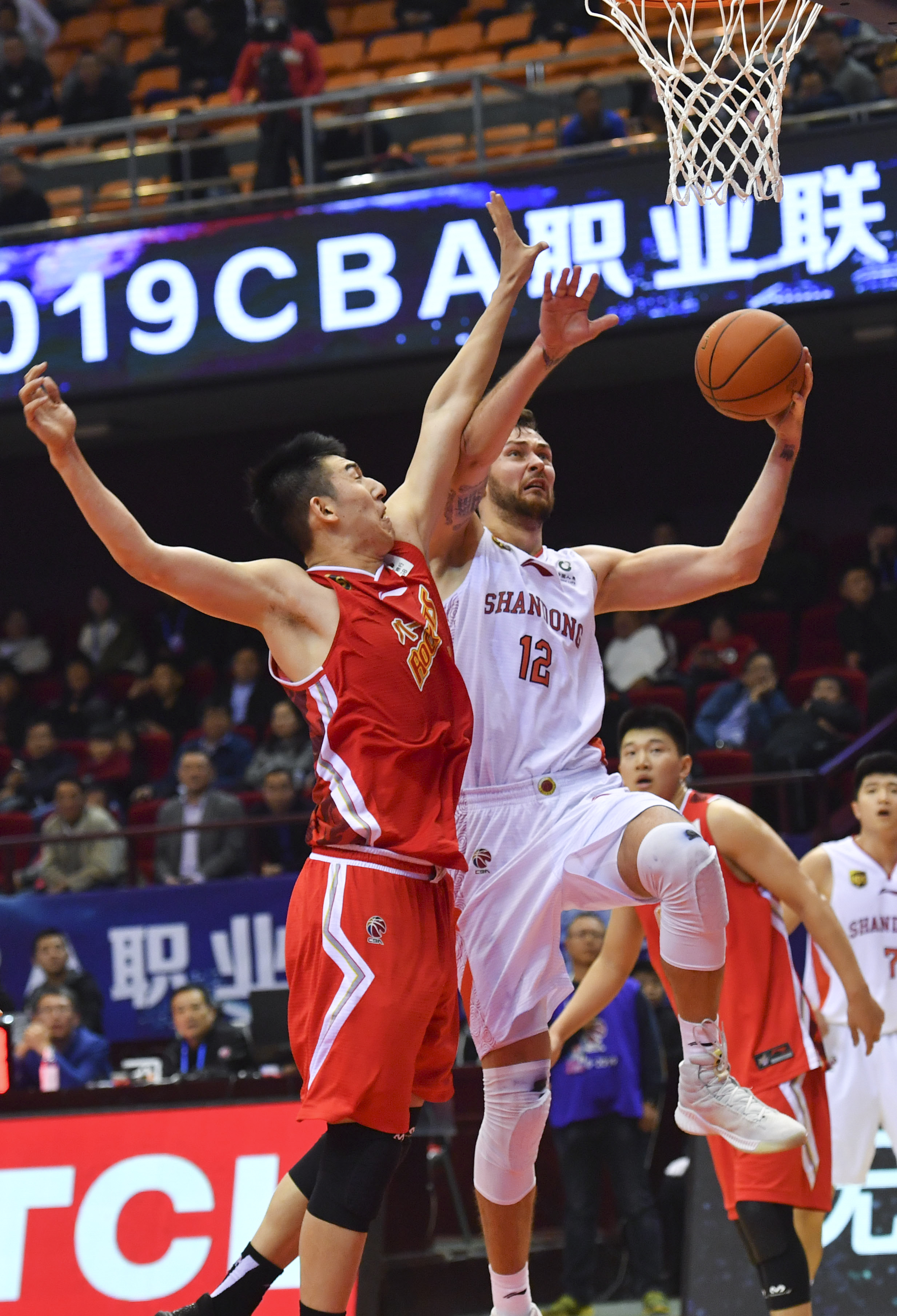 防守篮板的 防守篮板的